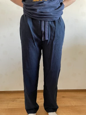 Linne byxor - Har använt bara 1 gång och bra material! Ny pris 1300kr, säljer 500kr 