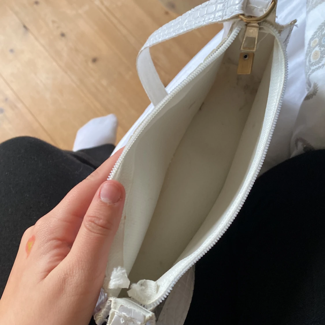 Vit väska - 91