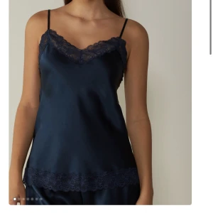 Intimissimi linne  - Siden pjyamas från intimissimi (linnet) jättefint skick och gjort i siden! Nypris är 549kr och det är som nytt💙