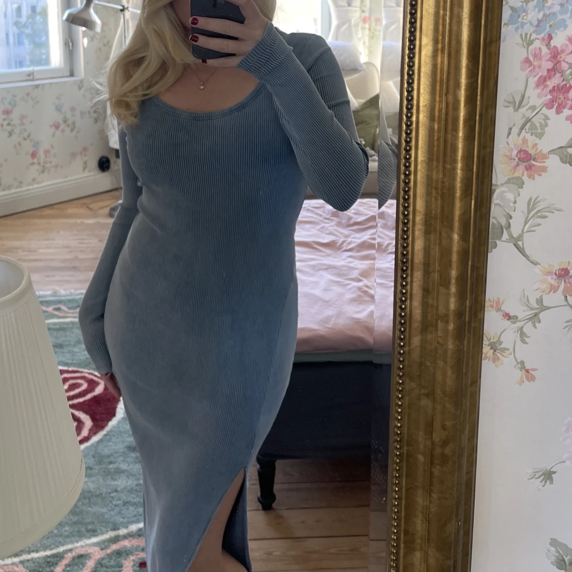 Långklänning med slits 💌