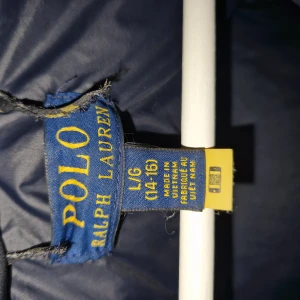 Polo Ralph Lauren  - Knapp använd dunjacka. Inlöpt för 3400:- Strl L 14-16 år.