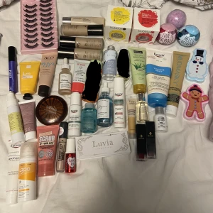 Smink  -  man köpa allt för 1100 kr, gratis frakt om man köper idag (18 oktober)