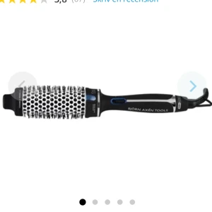 Värmeborste - Min Björn Axén värmeborste som inte kommer till ansvällning längre. Perfekt för fina lockar eller en fin blowout . 30mm