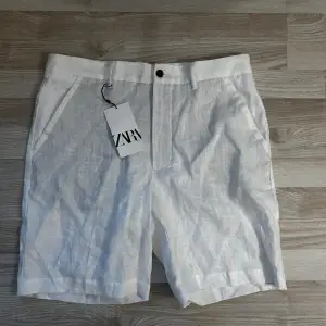 Linne shorts Zara aldrig använda då de var för stora storlek 42!😁