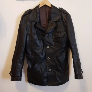 Läder jacka  - Fint skick 