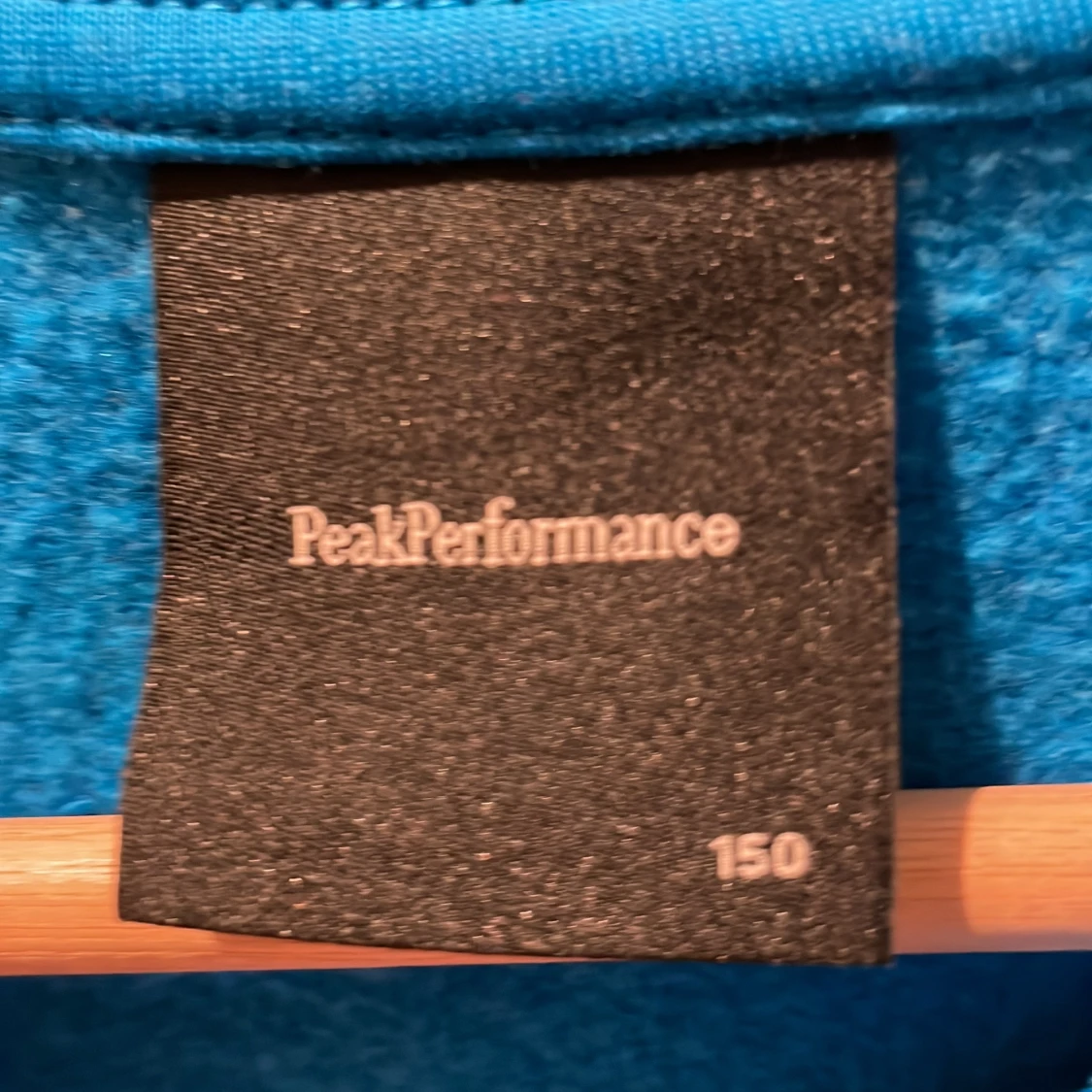 Blå peak performance tröja - 92