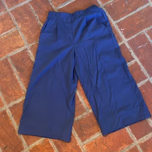 Blå sommarbyxor - Bra skick  Wide leg  