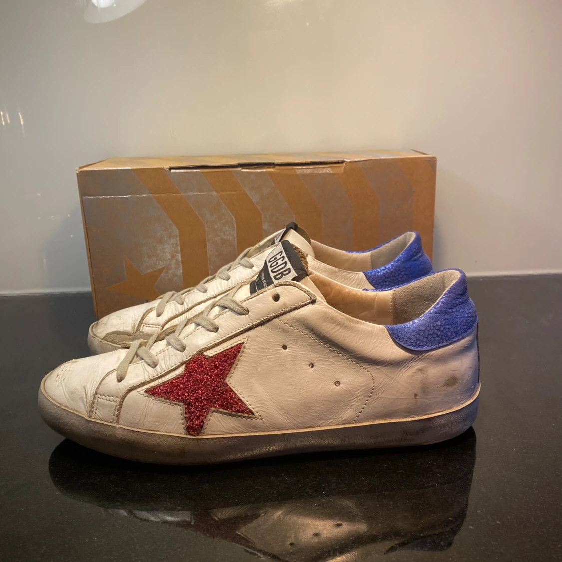 Golden goose - 90