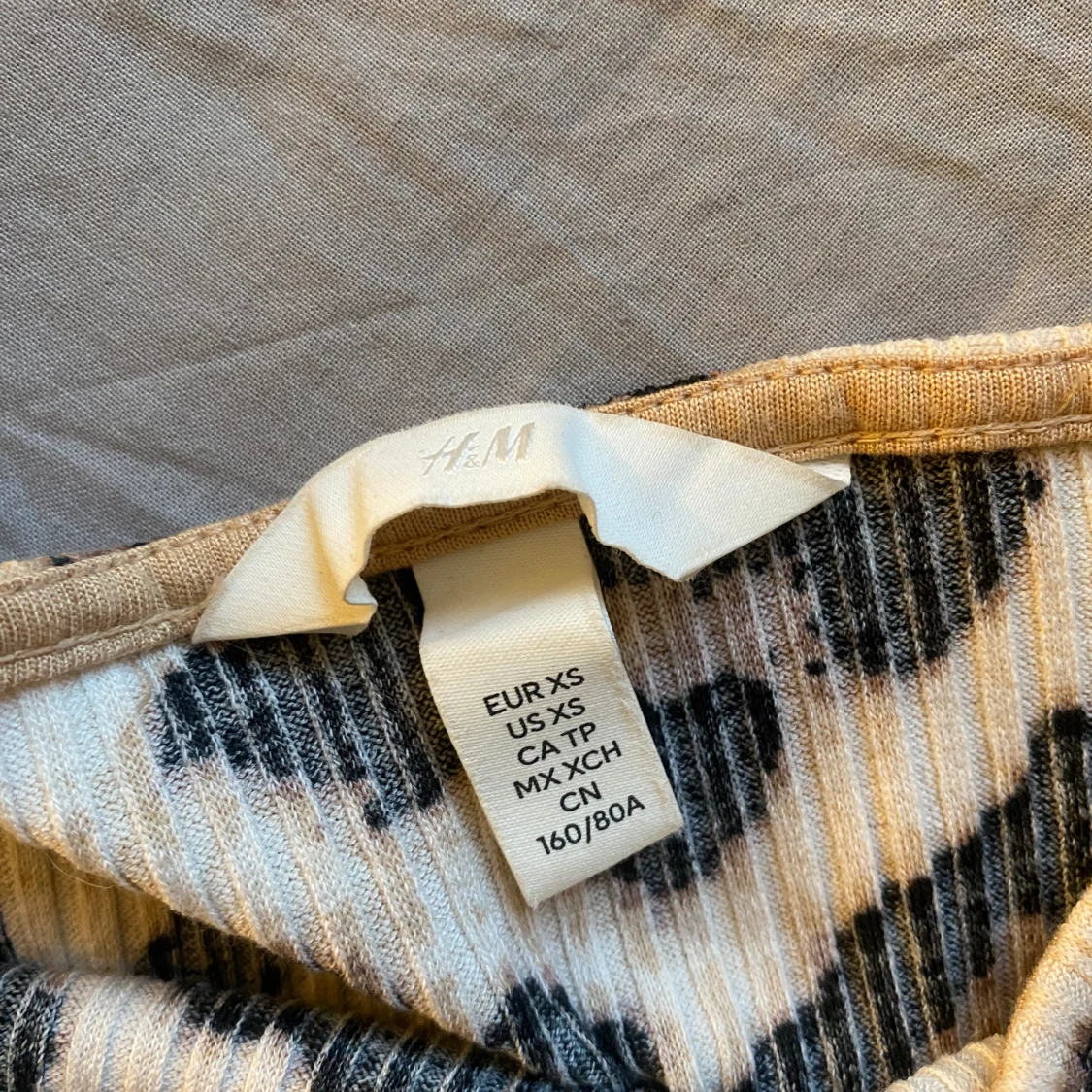 Leopard T-shirt Xs  - 90