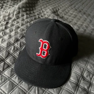 New era keps - Knappt använd storlek 7 (55,8cm)