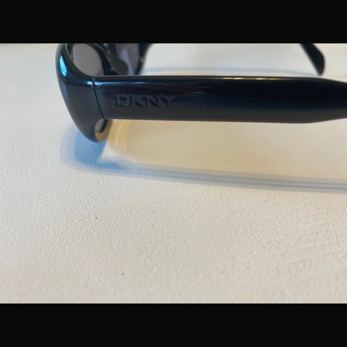 Dkny solglasögon - 93