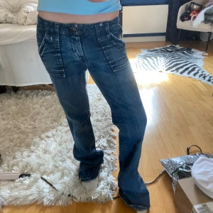 Lågmidjade jeans  - Så himla fina, så bra skick!!!