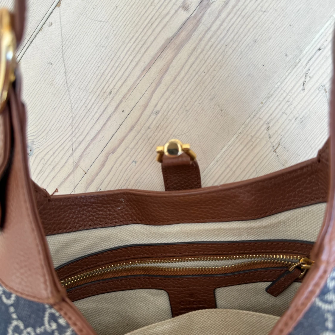 Gucci Jackie Small Shoulder Bag - 90