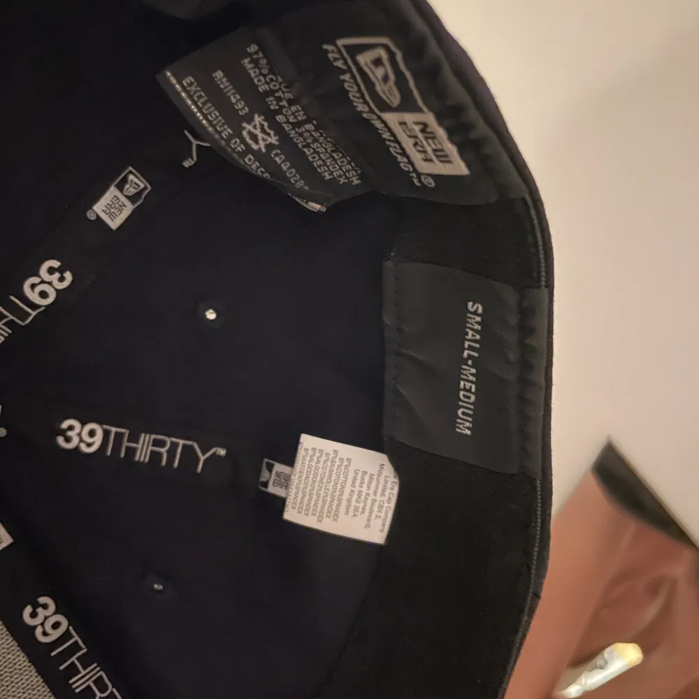 Flyttrensning!! Allt på min sida doneras i slutet av veckan. Hör av dig om nåt är intressant eller har frågor, pris kan diskuteras och bra paketpris fixas 💕. Asusteet.