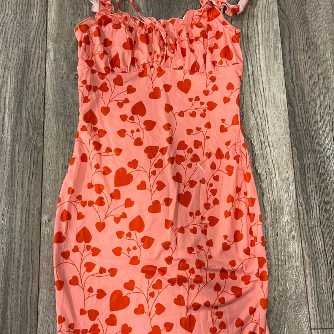 kort rosa klänning med tryck - 90