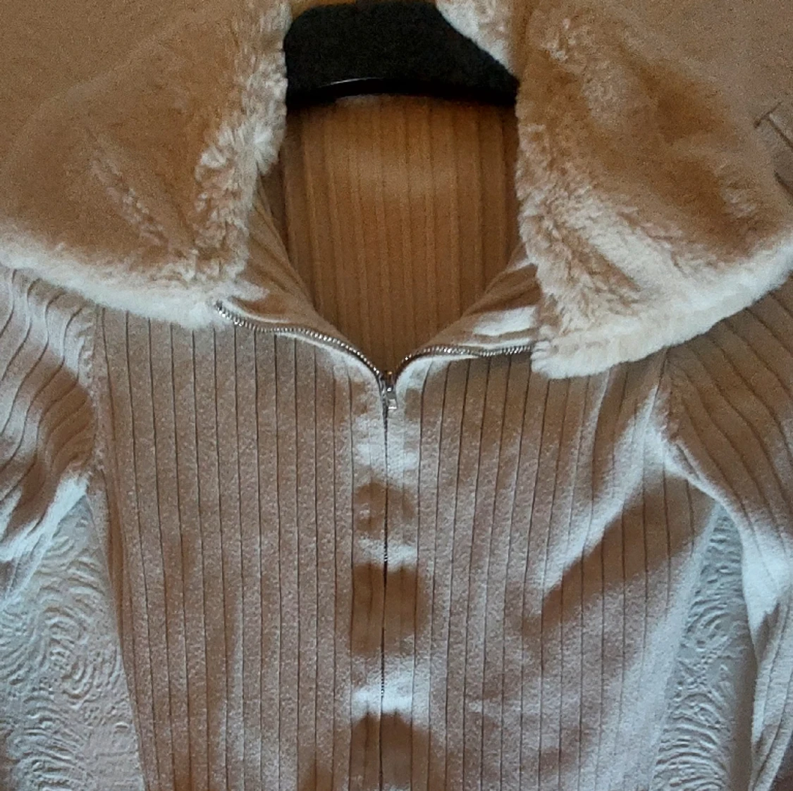 White crop top  - 91