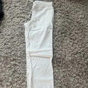 Linnebyxa från bonprix i strl 38 - Aldrig använda då jag beställde två i olika storlekar🌸