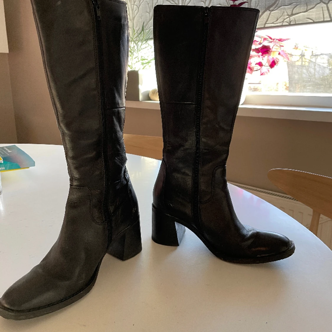 Dasia läderstövlar strl 39 - 90