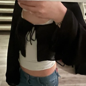 Söt blus🖤 - Söt blus från bikbok🖤 endast provad!