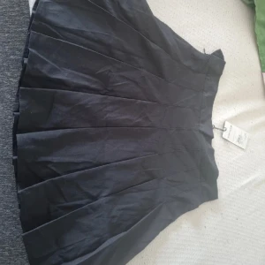 Skirt - Brand new  very beautiful 