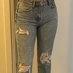 Momjeans  - Knappt använda, storlek 36