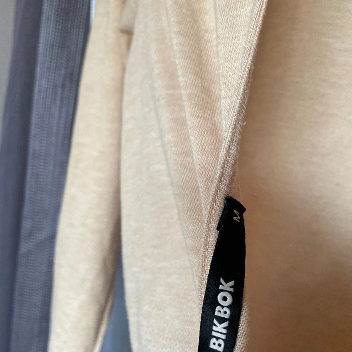 Högkrage tröja storlek M - 90