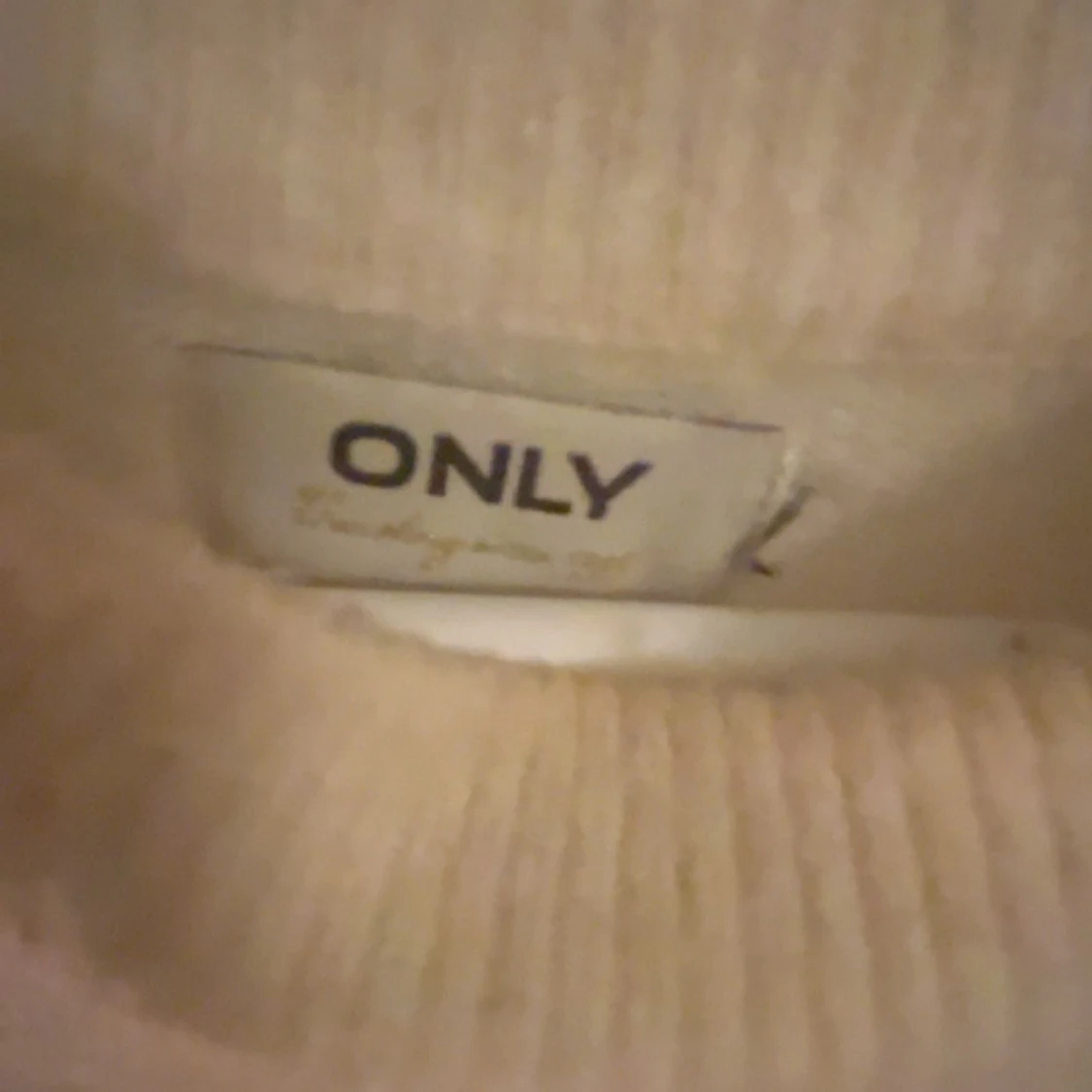 Stickad tröja med kort ärm - 90