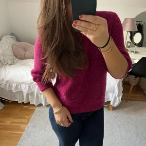 Trekvartsärmad stickad - Stickad tröja med trekvartsärm, jättesöt men kommer inte till användning