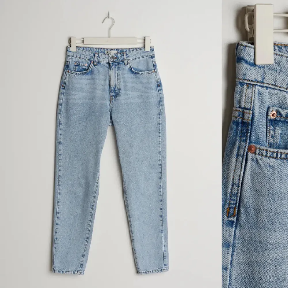 Comfy mom jeans från Gina Tricot (petite) så passar lite kortare tjejer❤️ Storlek 32/XXS. Aldrig använda!! Hör av er vid frågor etc❤️. Jeans & Byxor.