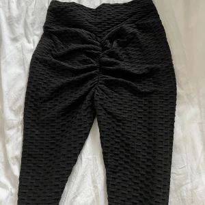 Butt lift pants - Svarta träningsbyxor som framhäver rumpan. Märke: okänt Aldrig använt⭐️