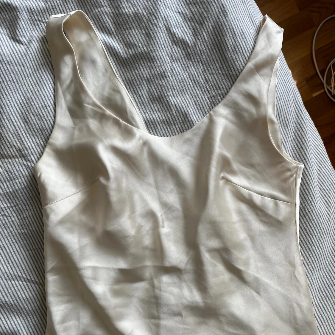 Linne i satin.  - 90