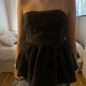 Topp - Säljer denna snygga topp!!