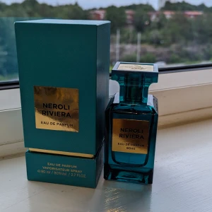 Maison Alhambra Neroli Riviera  - Hej, jag säljer min Neroli Riviera. Den är nästan i nyskick och har bara sprejat cirka 9 gånger. (Kolla bild 3.)