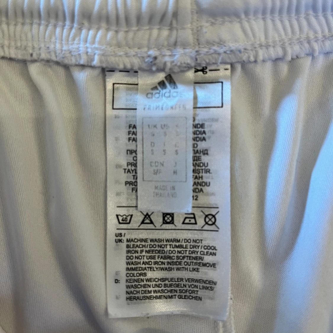 Adidas träningsshorts - 91