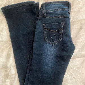 Lågmidjade Jeans - Bootcut Jeans♡Frågor? Kontakta mig, svarar snabbt ♡