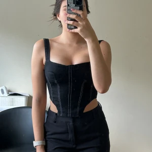 Svart korsett - Korset från Zara 