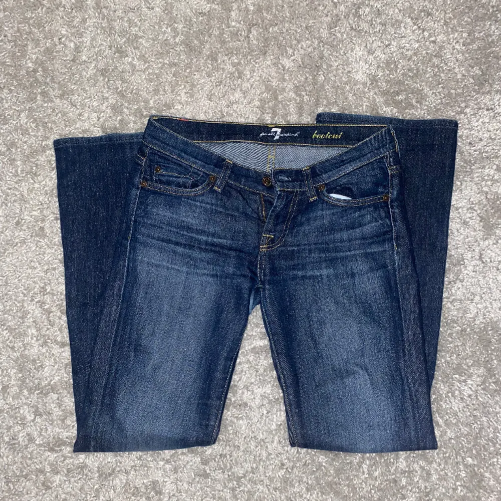 Säljer dessa skitsnygga maeve jeansen i storlek W25 L32. Priset kan ev diskuteras vid snabb affär. Köparen står för frakten. Använd jättegärna ”köp nu”. Hör av er vid eventuella frågor ❤️. Jeans & Byxor.