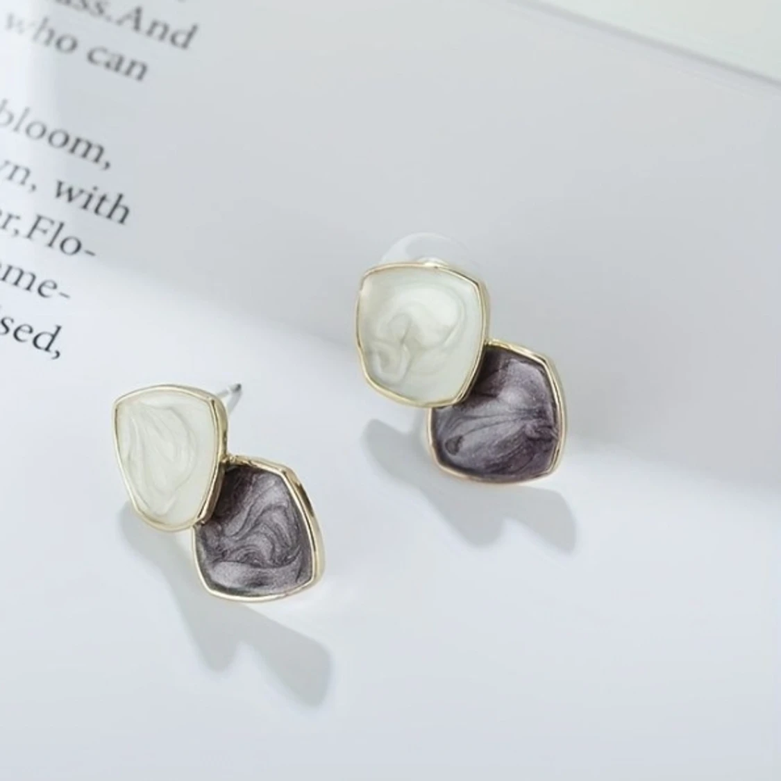 Stud mett earring - 90