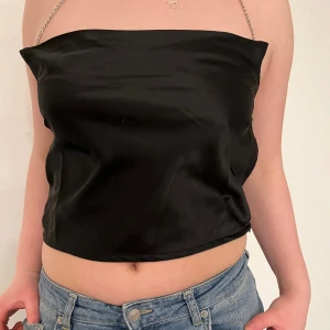 FESTTOPP  - i bra skick  liten i storlek 