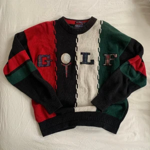 Sweater - Stickad tröja. Älskar den