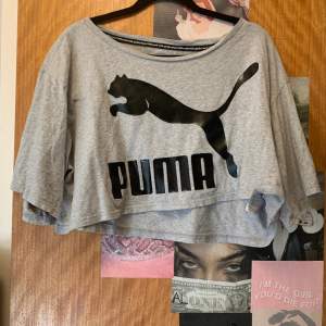 Supersnygg croppad tshirt från märket Puma