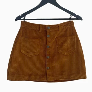 manchesterkjol - brun/orange manchesterkjol i bra skick!❣️