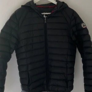 Dunjacka  - Storlek M, skick 9/10, köpt för 2000kr 