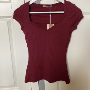 Anna field tröja - Säljer min helt oanvända tröja från Anna field! Skriv för mer info💘