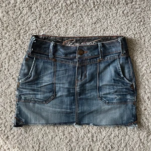 Jeanskjol  - Så snygg jeanskjol!!