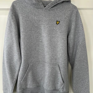 Lyle & scott-hoodie junior 14/15 år - Väldigt fint skick!