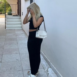 Vit väska - Från zara❤️  Skriv privat för mer information 