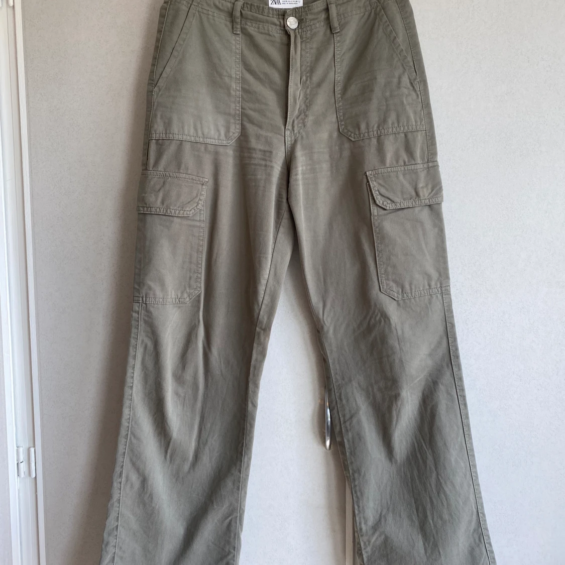 Militärgröna cargo jeans - 91