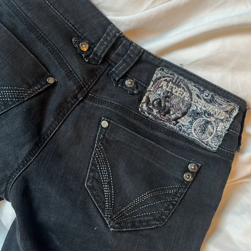Så coola Lågmidjade jeans🖤🖤🖤. Jeans & Byxor.