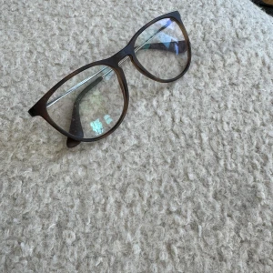 RayBan Båge barn - RayBan glasögon för barn säljes. Fint skick